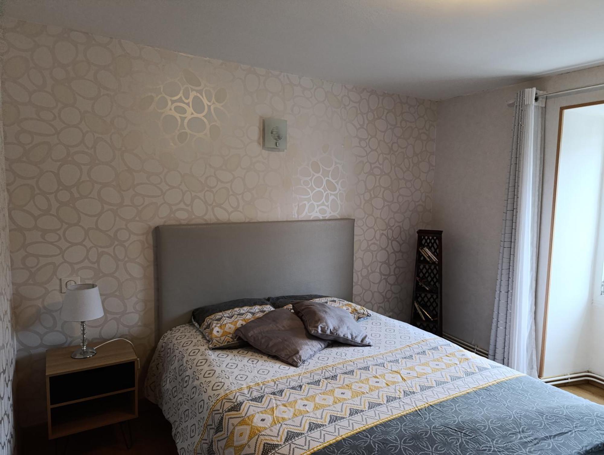 Maison Spacieuse Et Agreable Saint-Georges-de-Luzençon Buitenkant foto