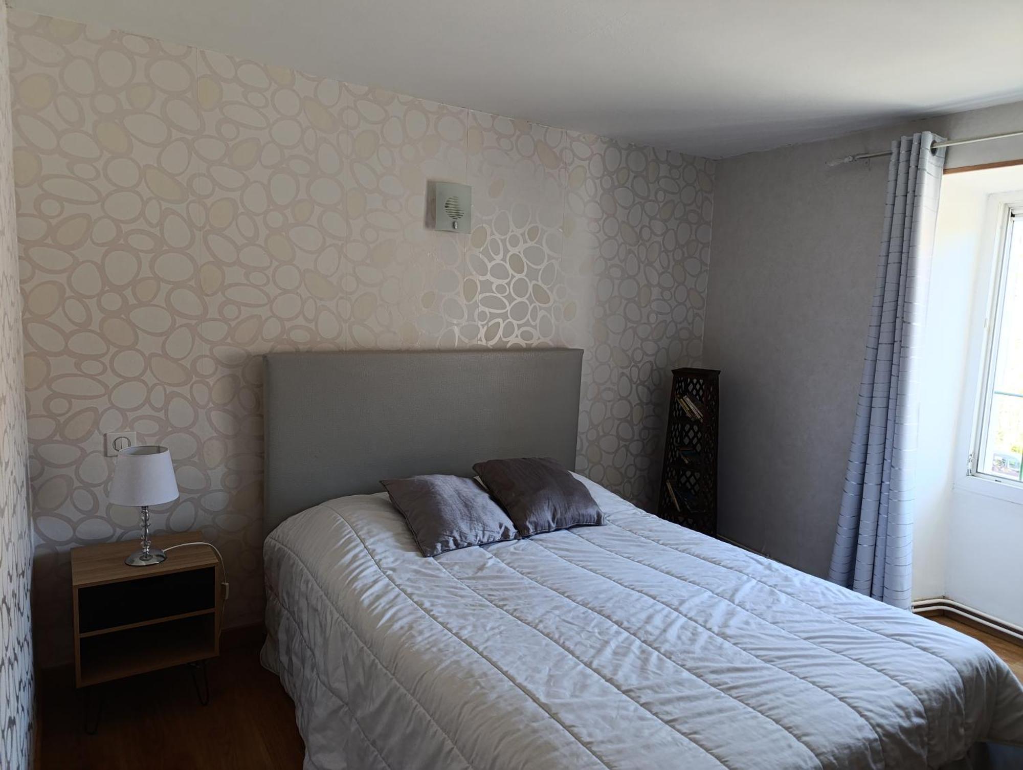 Maison Spacieuse Et Agreable Saint-Georges-de-Luzençon Buitenkant foto