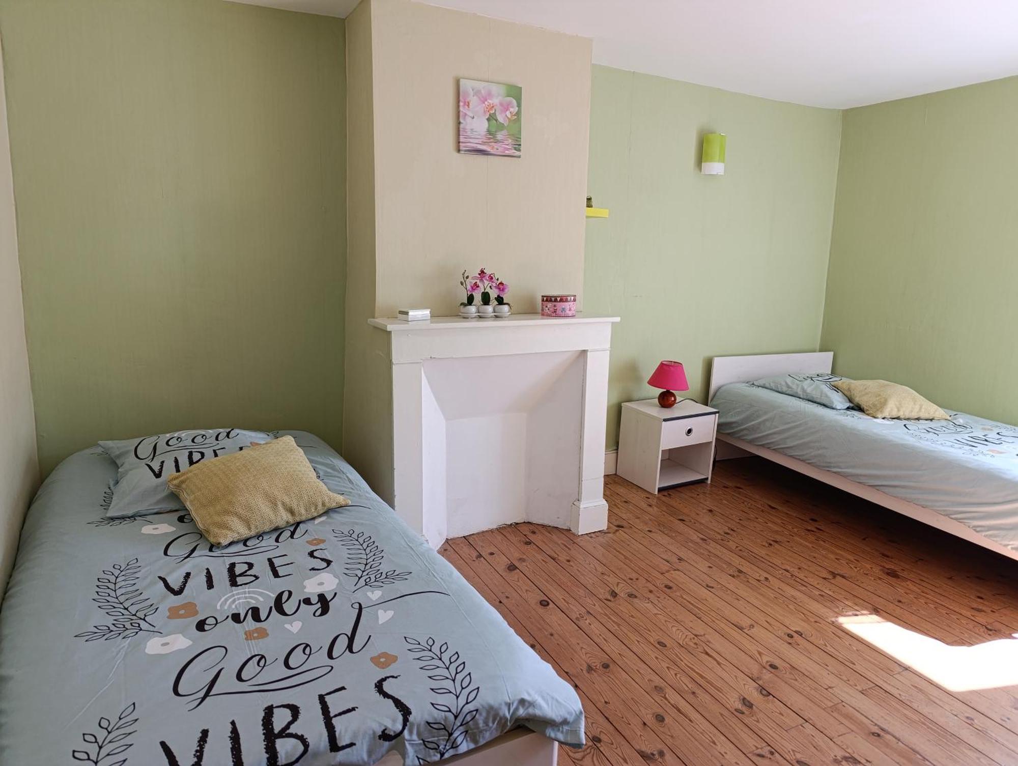 Maison Spacieuse Et Agreable Saint-Georges-de-Luzençon Buitenkant foto